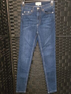 French Connection Medium Wash Skinny Jeans US Size 4